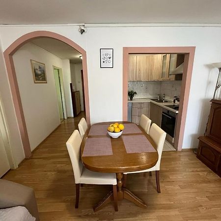 Apartman Spahija Шибеник Екстер'єр фото