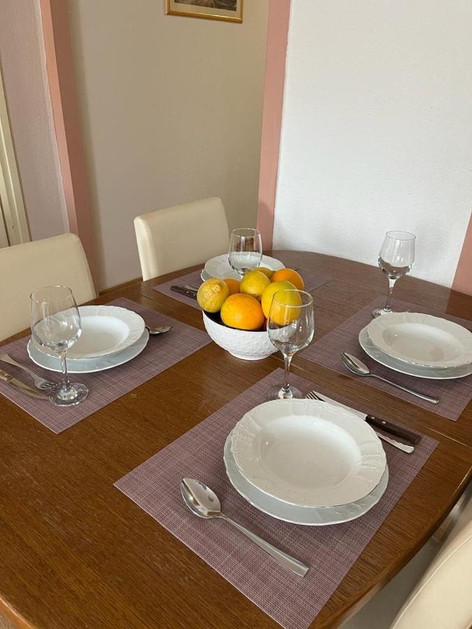 Apartman Spahija Шибеник Екстер'єр фото